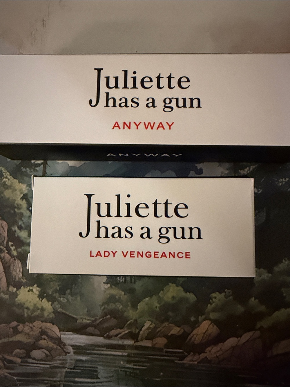 Juliette Has a Gun Fragrance Set - White with Red Accents